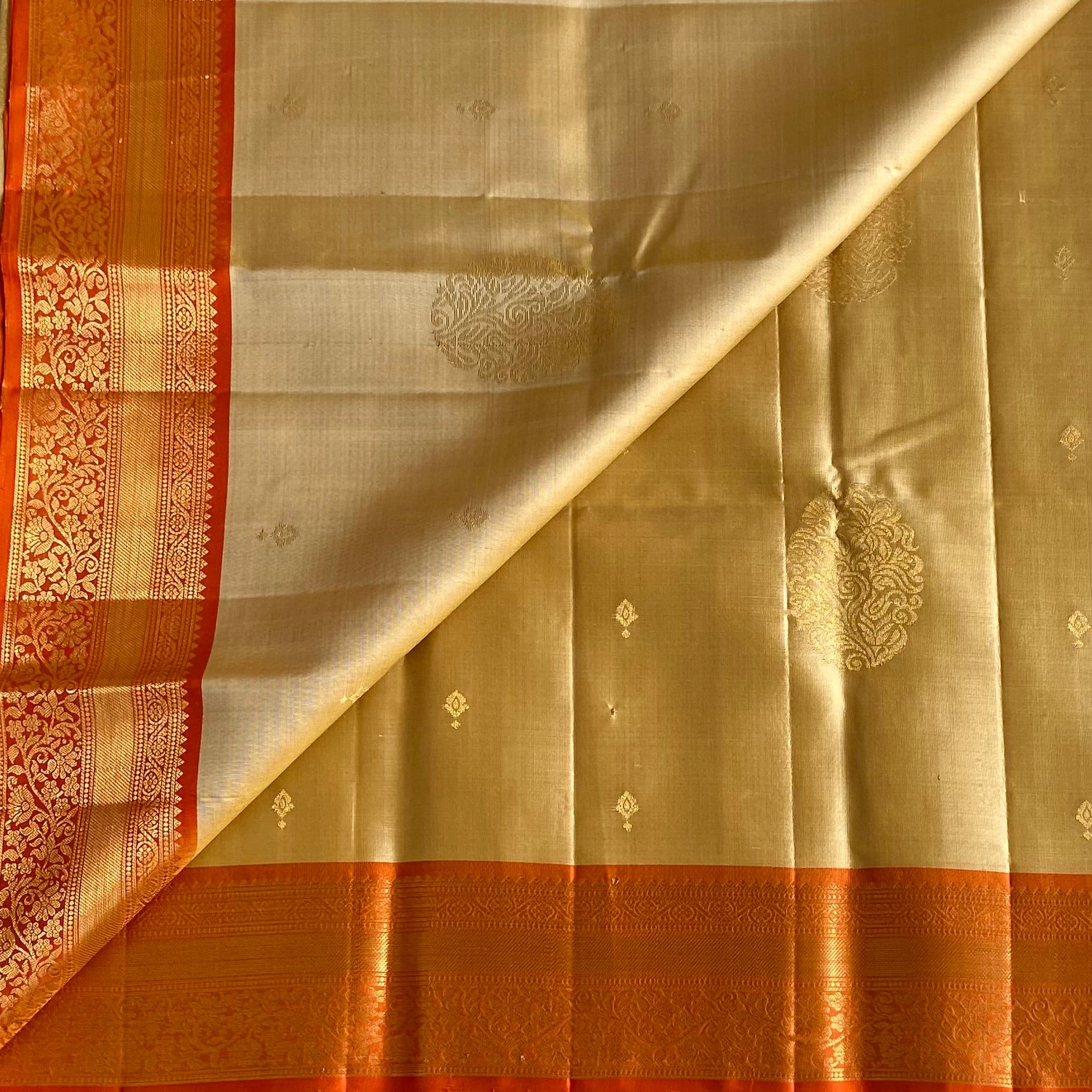 Champagne Gold Designer Pure Silk Saree With Saffron Orange Pallu