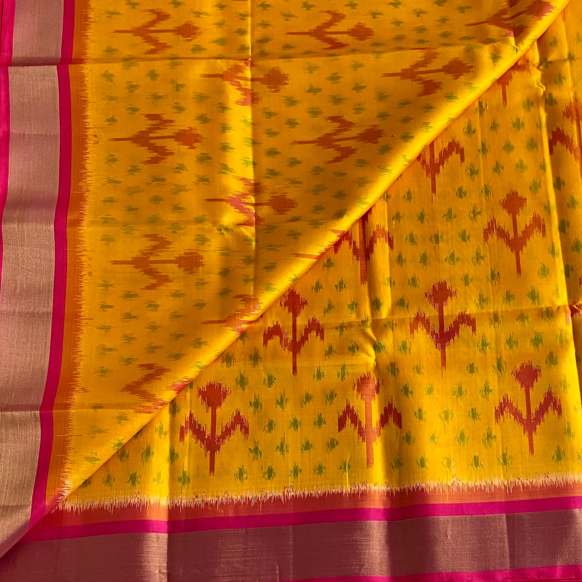 Mustard Yellow Designer Ikkat Pure Silk Saree With Rani Pink Pallu
