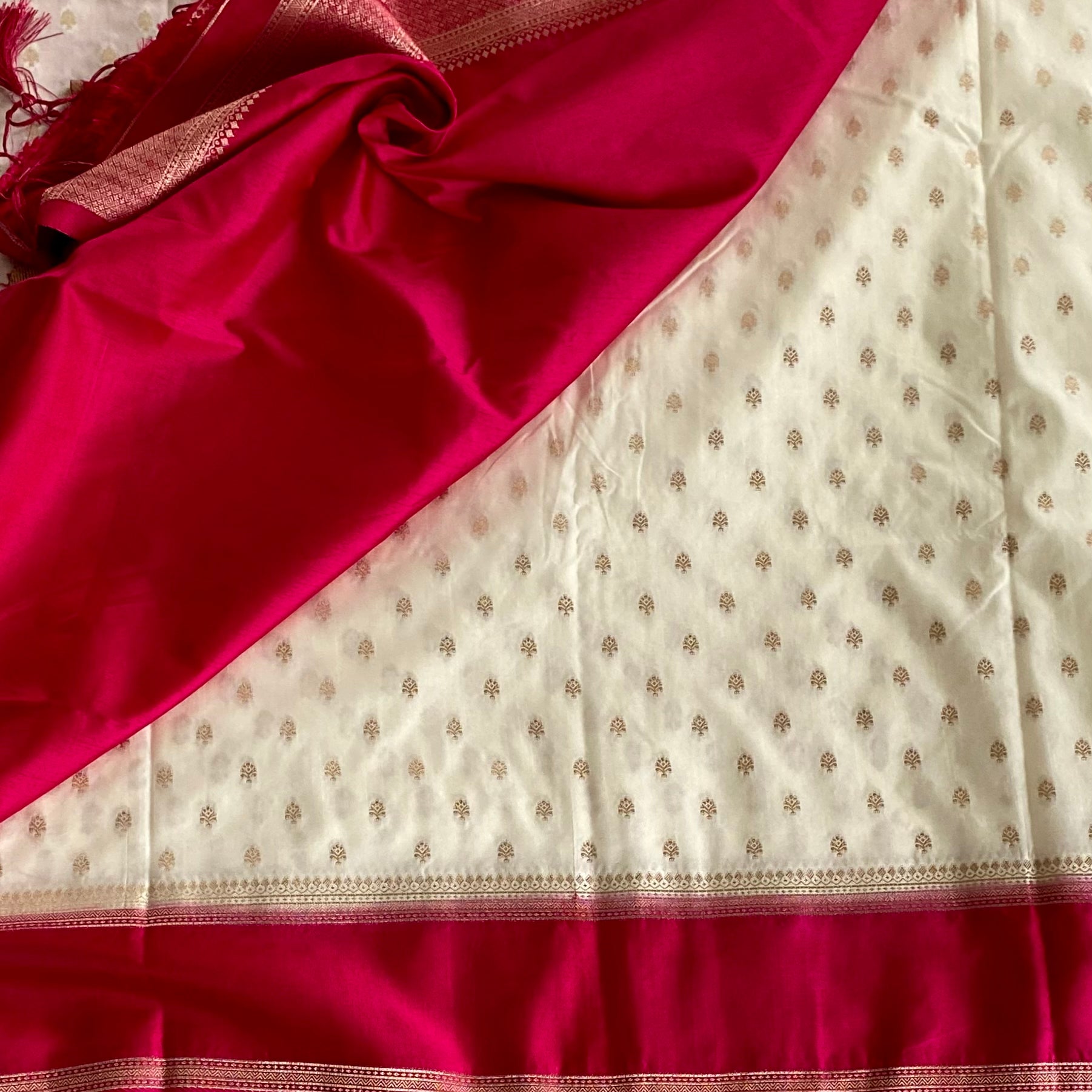 Traditional Ivory Magenta Silk Saree Gold Zari Contrast Border Tassels