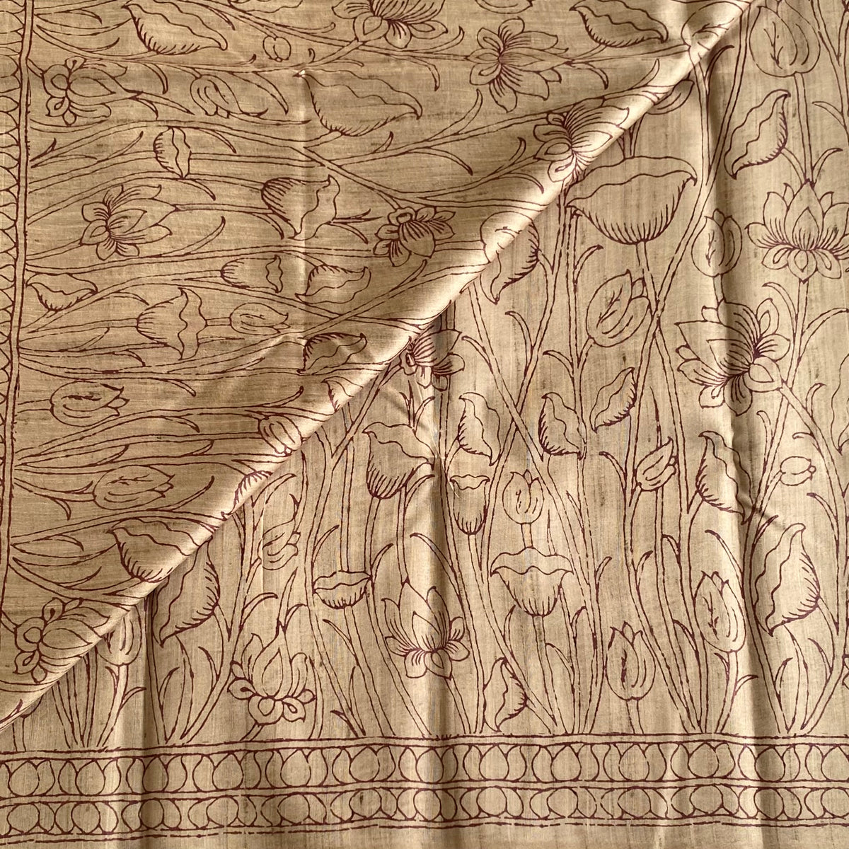 Antique Beige Soft Tussar Silk Saree With Wine Maroon Pallu