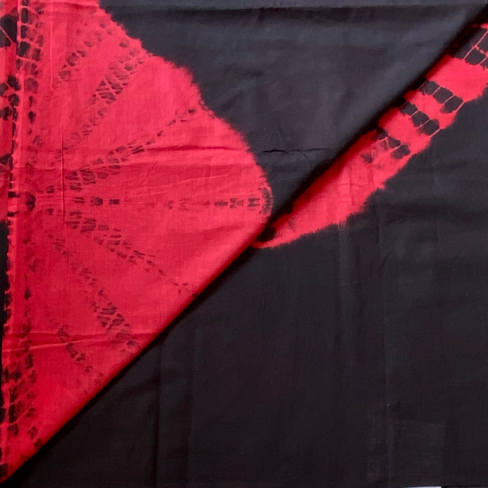 Jet Black Crimson Tie Dye Cotton Saree Bold Starburst Motifs