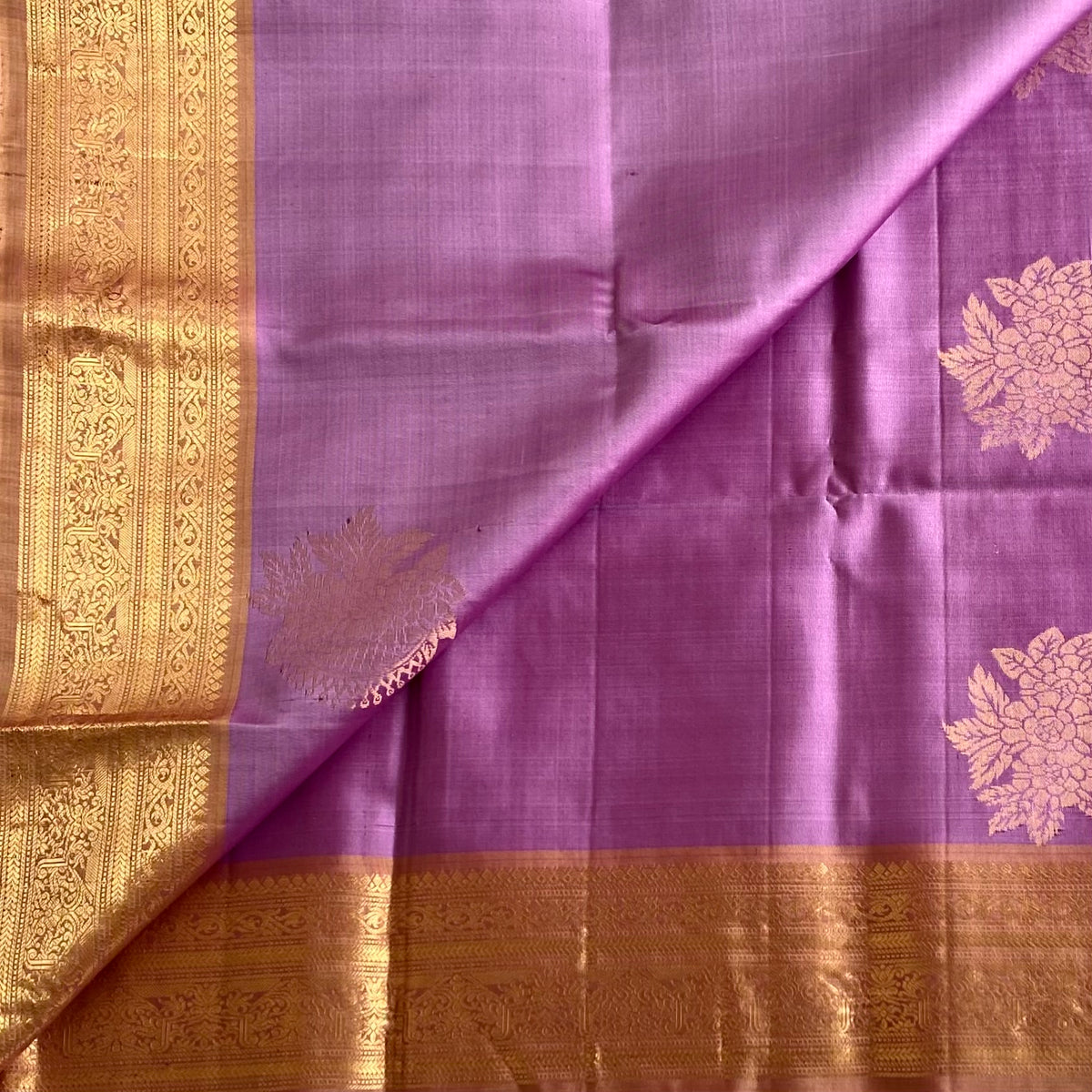 Metallic Lavender Designer Pure Silk With Bronze Copper Pallu