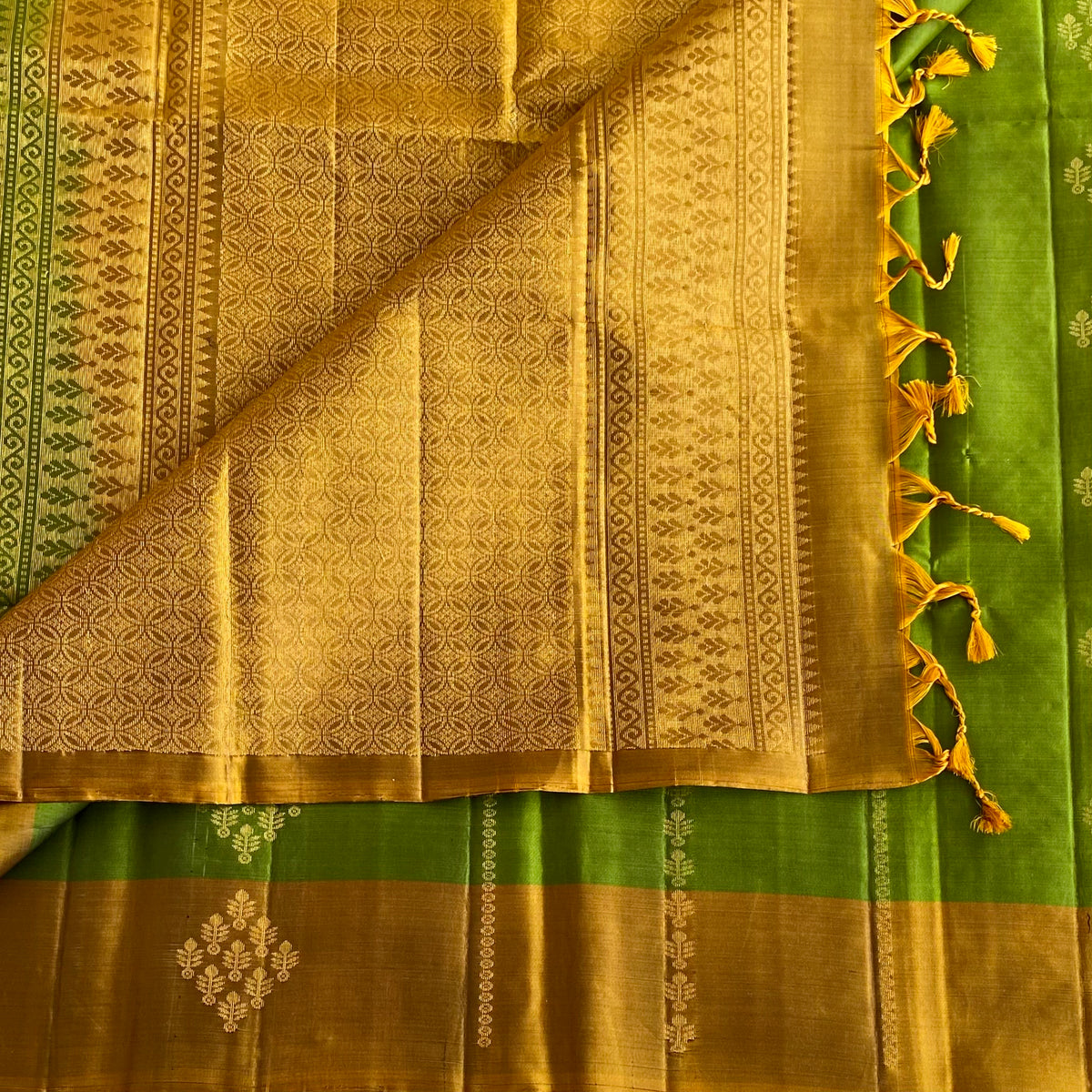 Leaf Green & Antique Mustard Gold Designer Pure Silk Saree With Woven Pallu