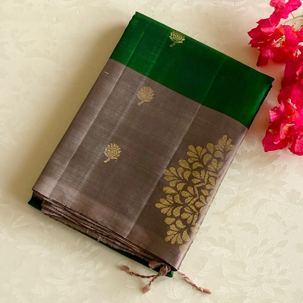 Emerald Green Woven Saree Silver Pallu Gold Zari Floral Buti