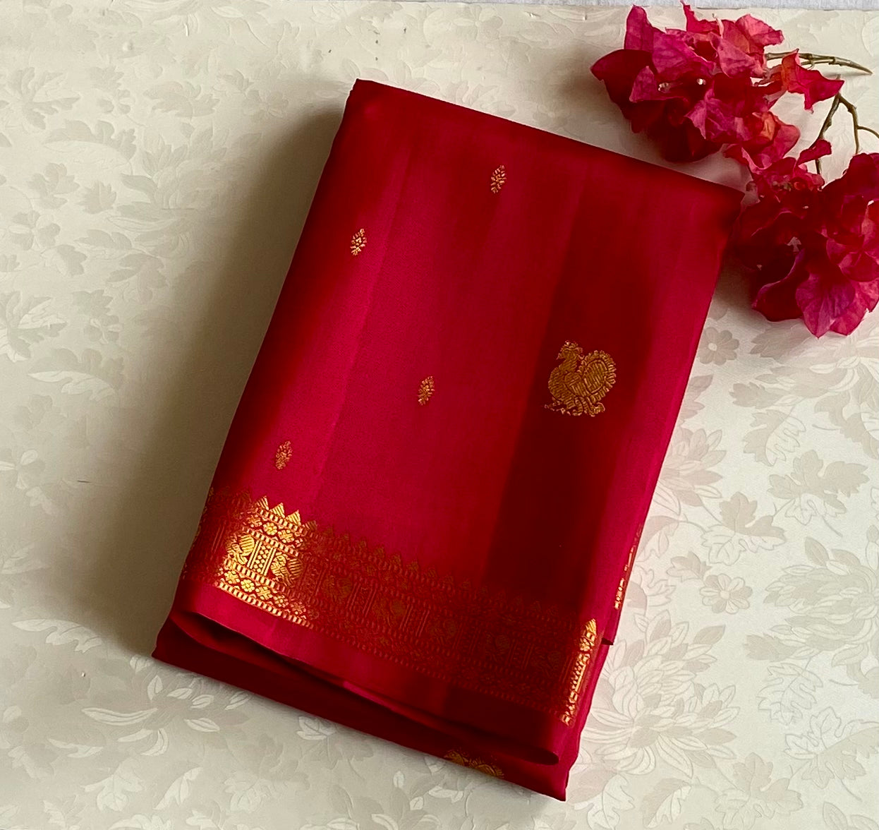 Fuchsia Zari Border Saree with Floral Lattice Pallu for Weddings