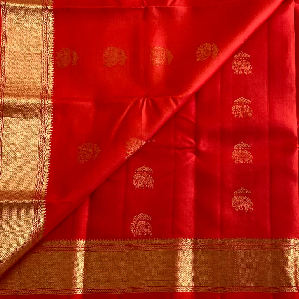Kanakambari Orangish Red Designer Pure Silk Saree With Antique Gold Pallu