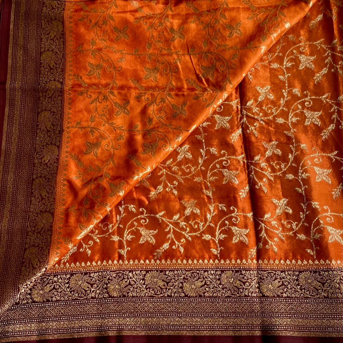 Rustic Jaal Woven Banarasi Crepe Silk With Wine Brown Contrast