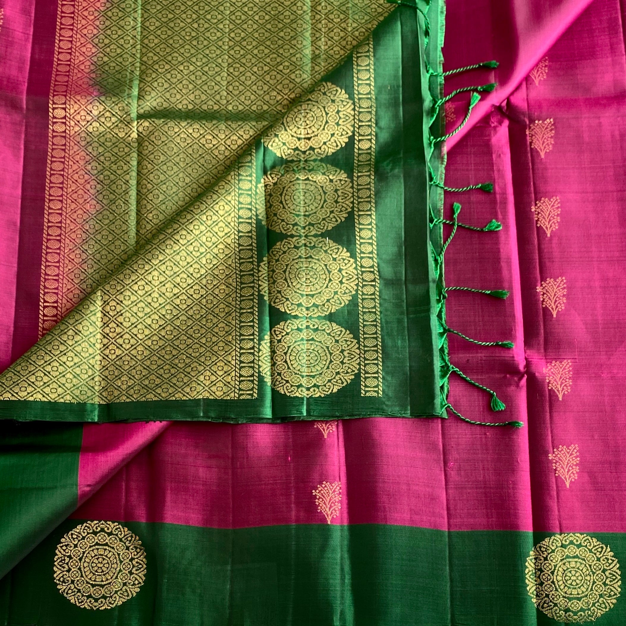 Jewel Magenta Designer Pure Silk Saree With Emerald Green Border Gold Jaal