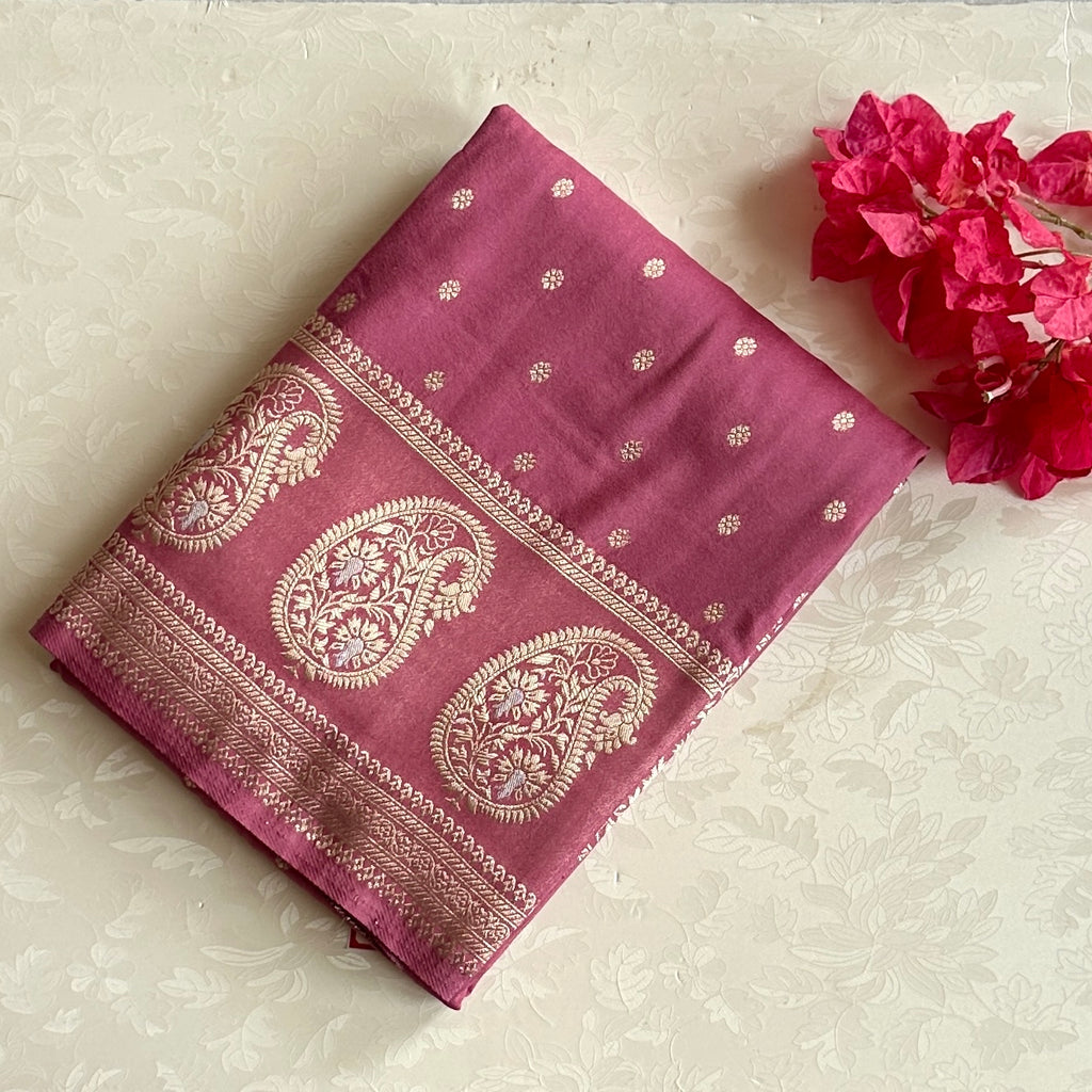 Deep Magenta Silk Saree With Gold Paisley Border And Buti