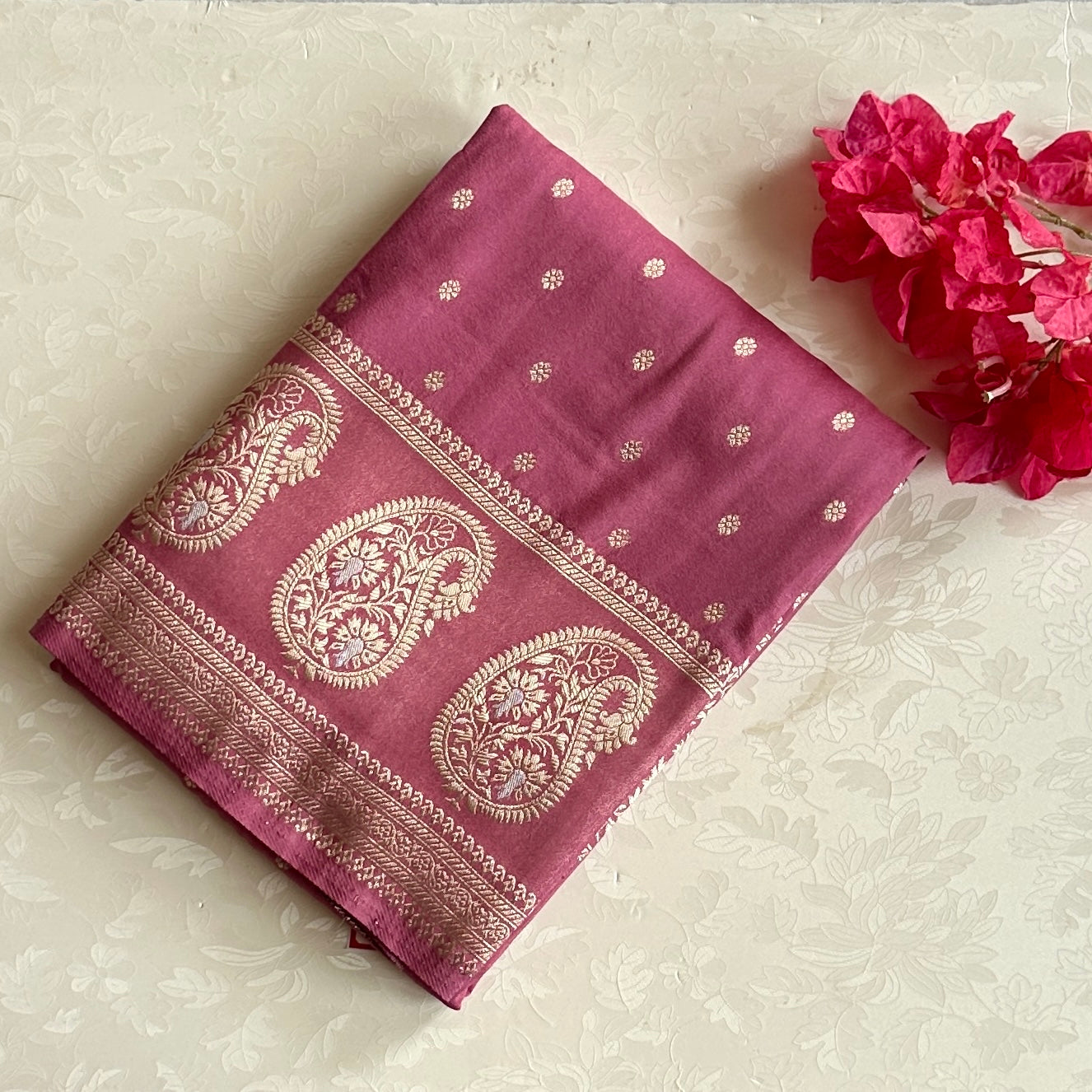 Deep Magenta Silk Saree With Gold Paisley Border And Buti