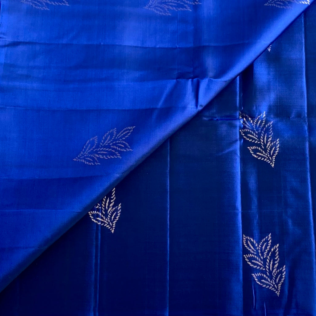 Stunner Blue Designer Pure Silk Saree With Antique Gold Zari Pallu