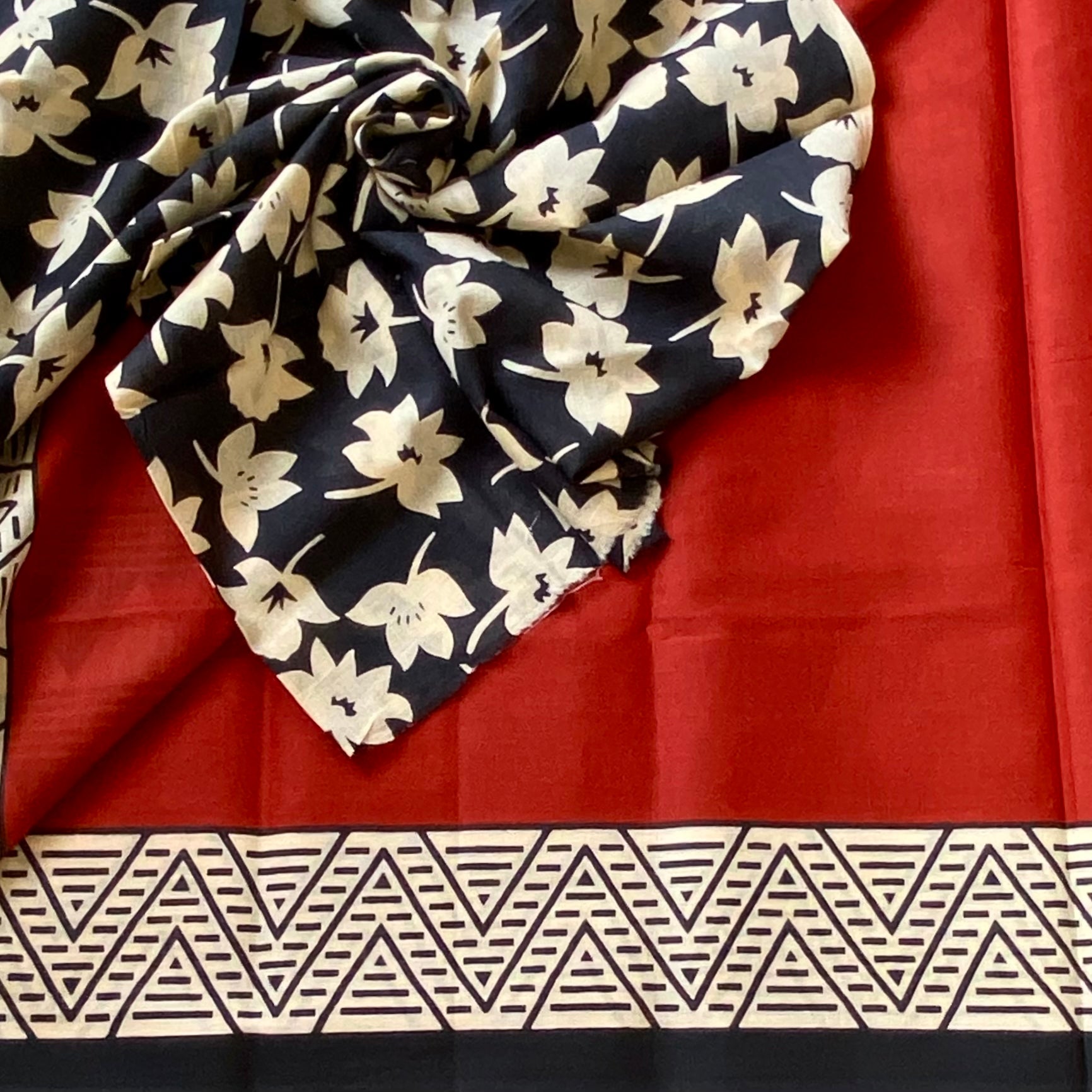 Ecru Geometric Triangle Cotton Saree Bold Rust Pallu Black Border