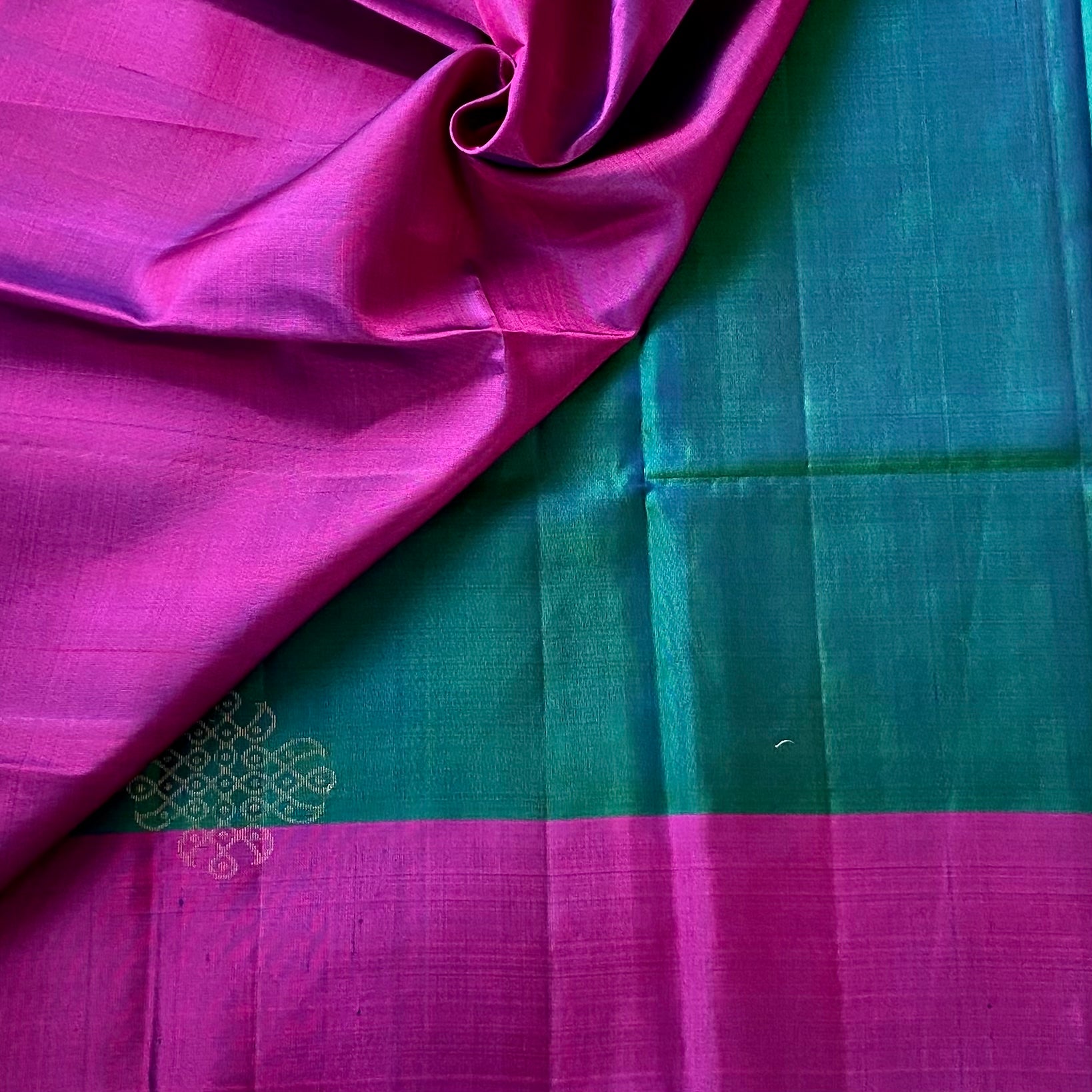 Magenta Green Silk Saree Gold Zari Intricate Buta Work Traditional