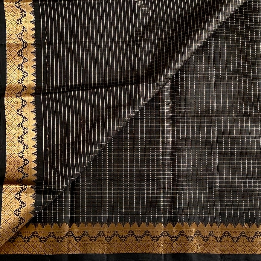 Jet Black Checkered Designer Pure Silk With Blush Pink Pallu