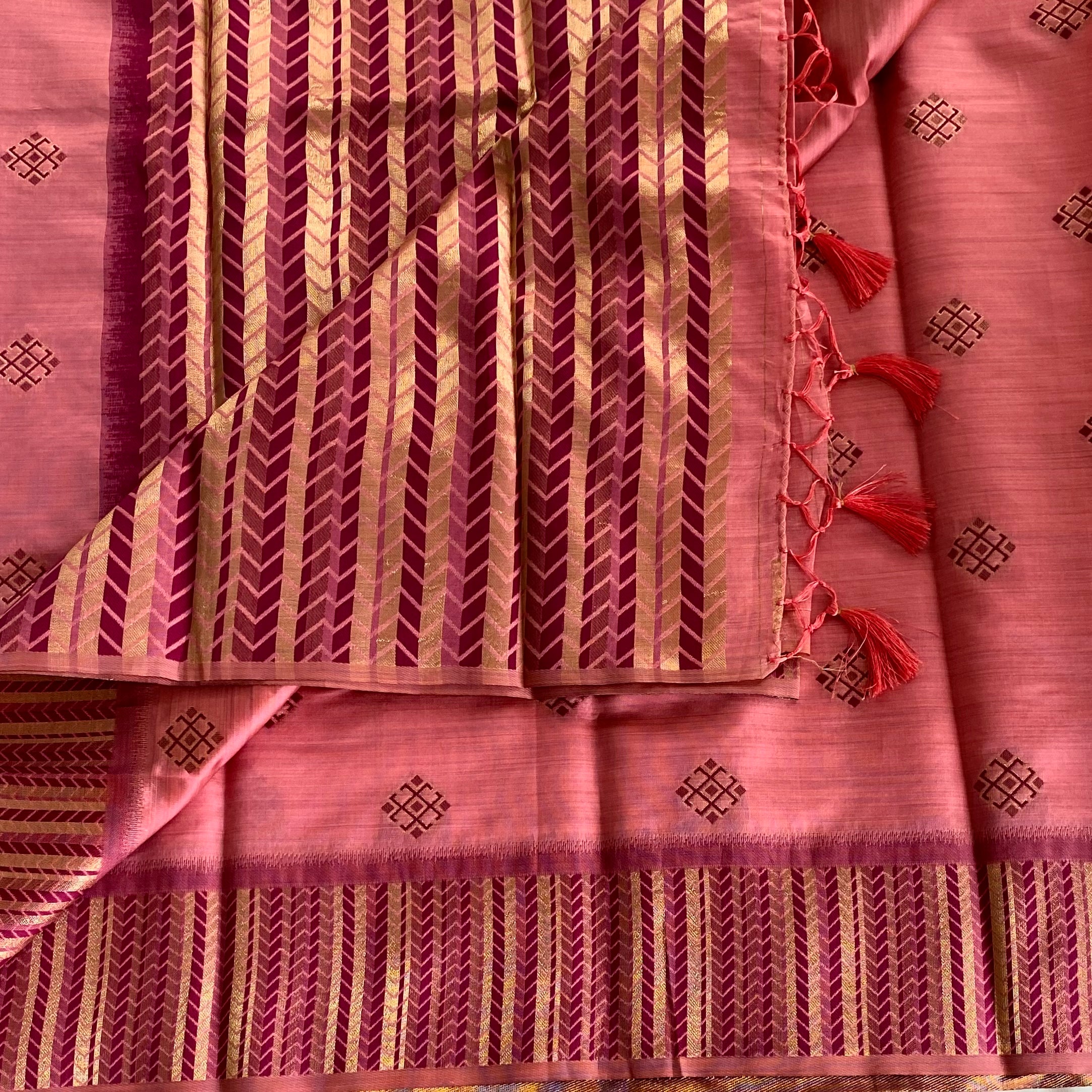 Rose Pink Silk Saree Gold Zari Magenta Chevron Pallu Tassel