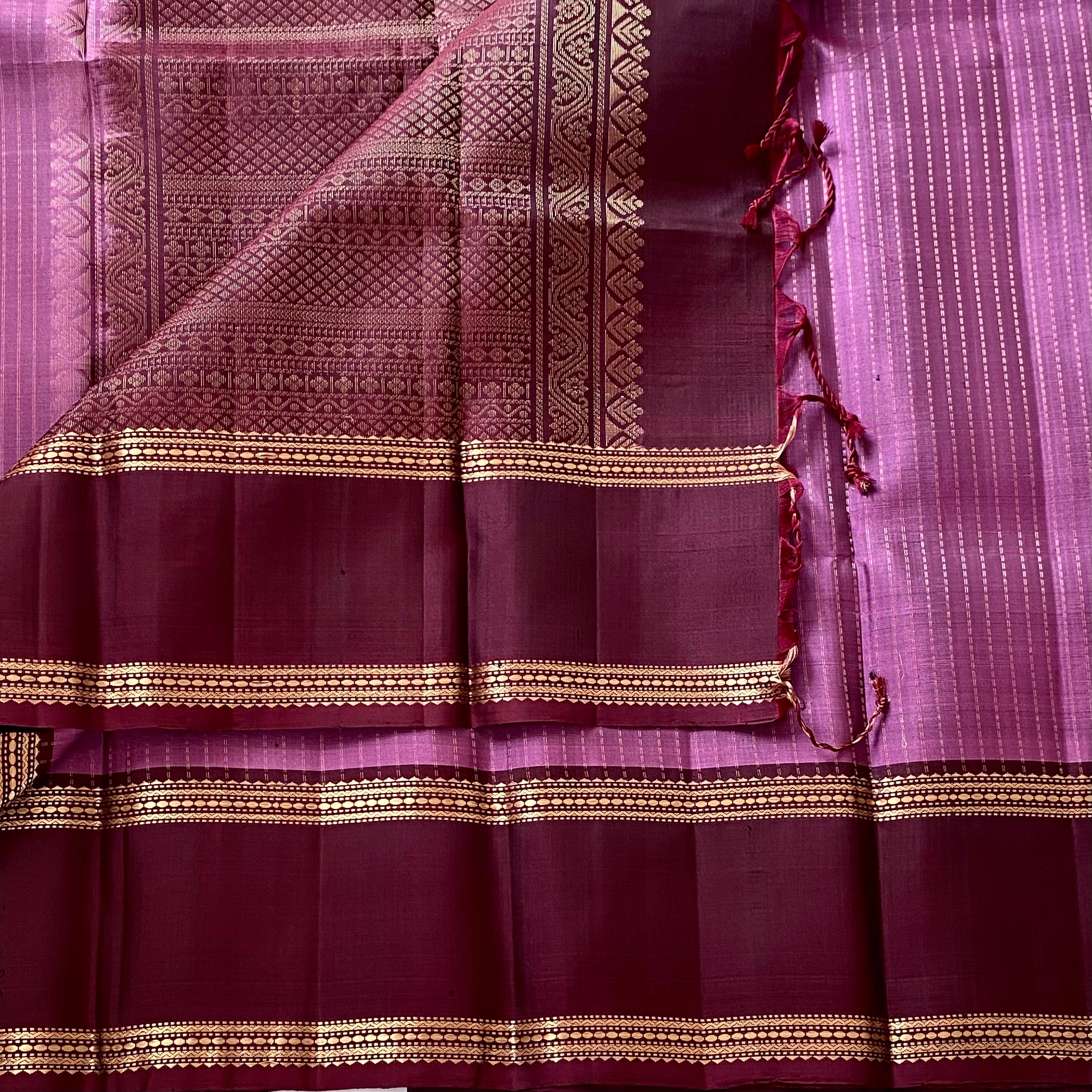 Rare Onion Mauve Designer Pure Silk Saree With Wine Pallu