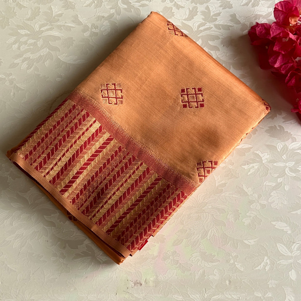 Peach Magenta Zari Striped Pallu Diamond Motif Traditional Silk Saree