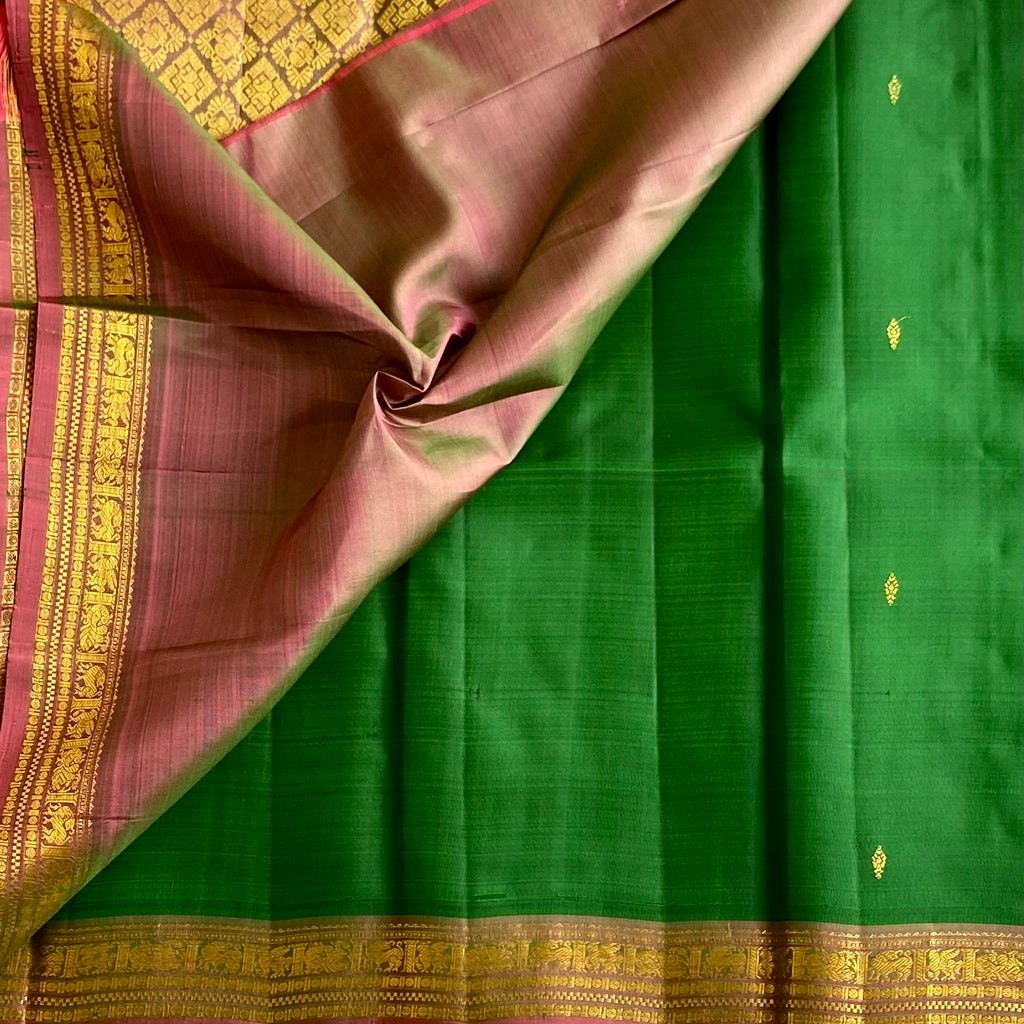 Emerald Green Kanjeevaram Pure Zari Silk Saree With Dusty Rose Pink Pallu