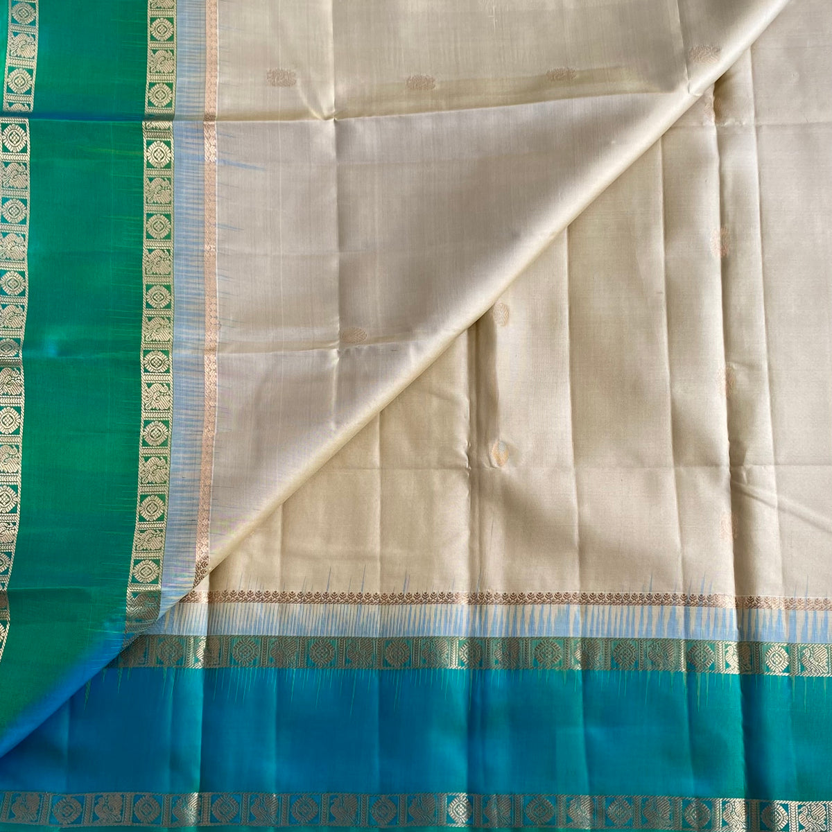 Ivory Pearl Designer Pure Silk Saree With Peacock Blue Pallu