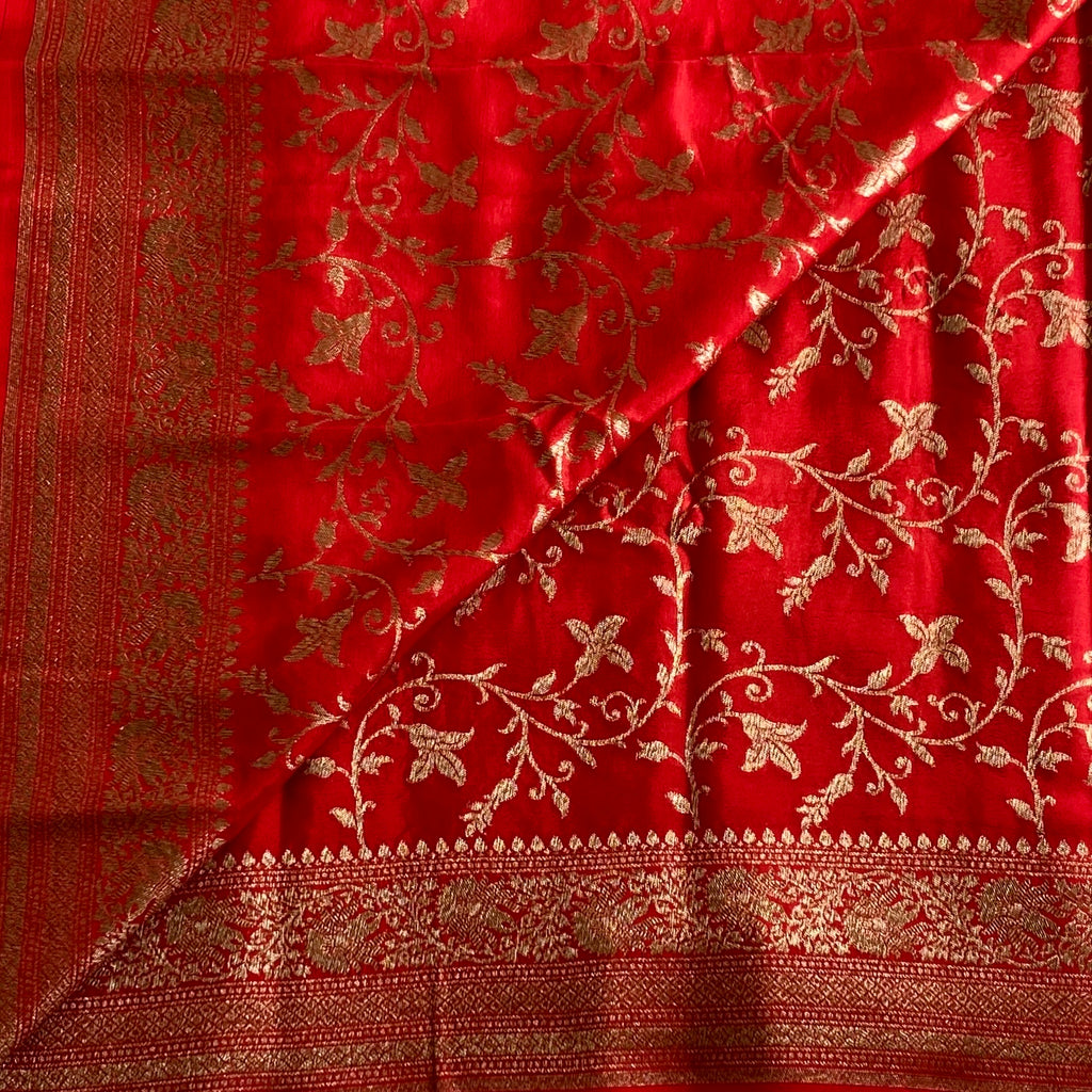 Crimson Red Banarasi Crepe Silk Saree With Metallic Gold Brocade