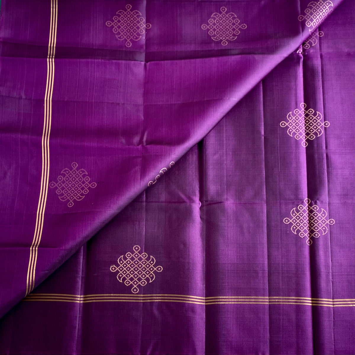 Deep Plum Designer Pure Silk Saree With Turquoise Kollam Stunner