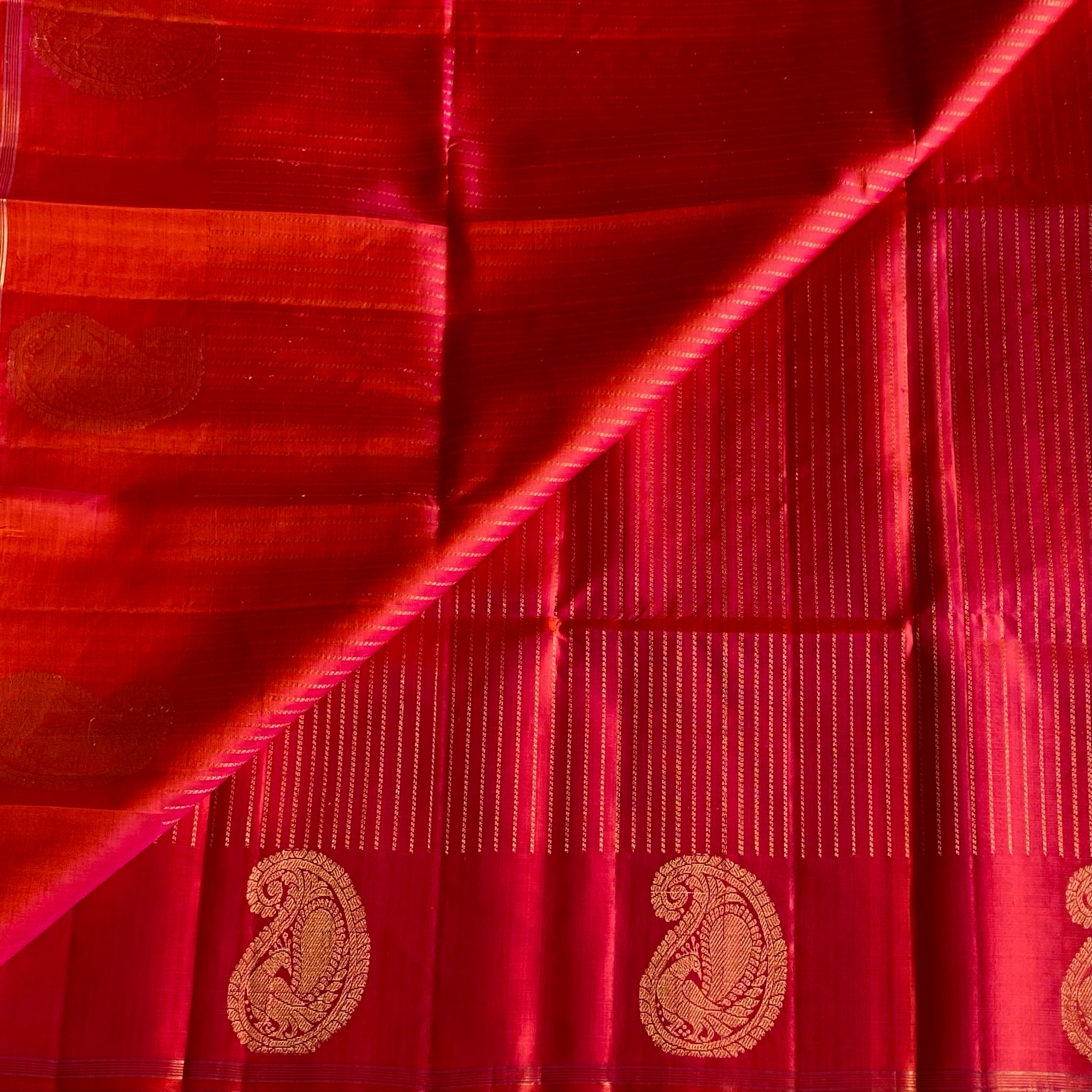 Kanakambari Orangish Red Designer Pure Silk Saree With Paisley Borders