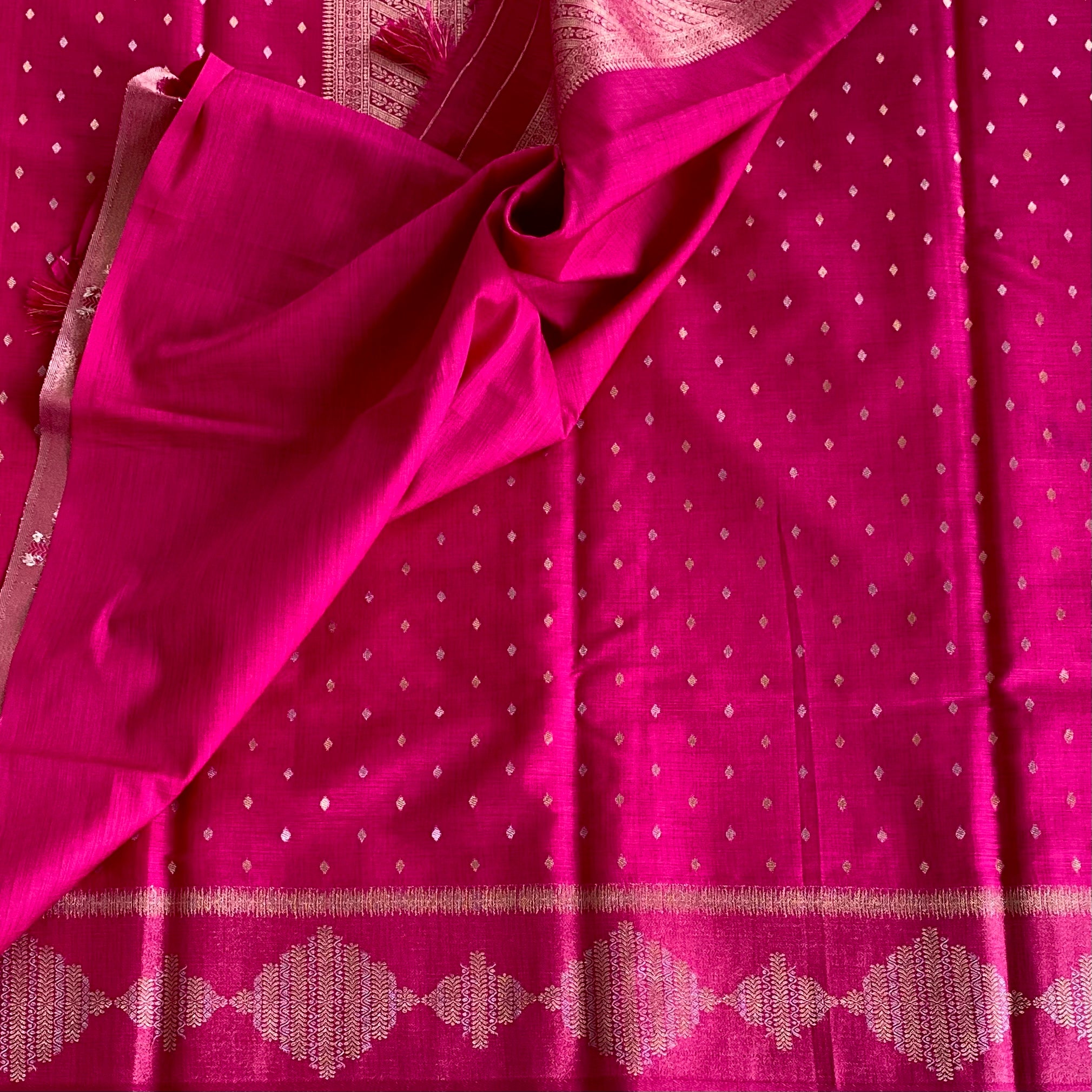 Magenta Gold Brocade Saree With Diamond Buti And Medallion Border