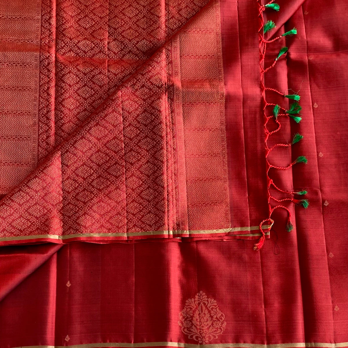 Deep Maroon Designer Pure Silk Saree With Antique Gold Brocade