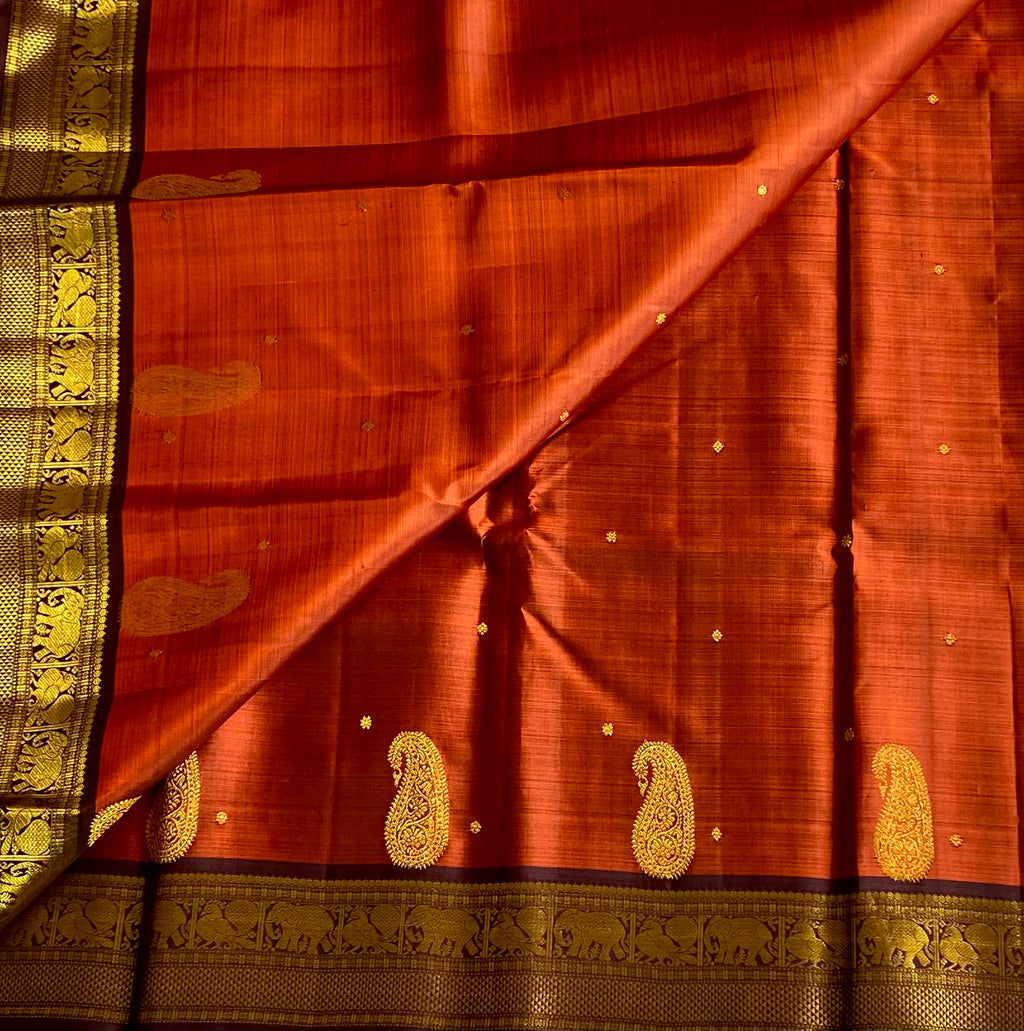 Maroon Kanjivaram Silk Saree Deep Purple Pallu Gold Zari Traditional