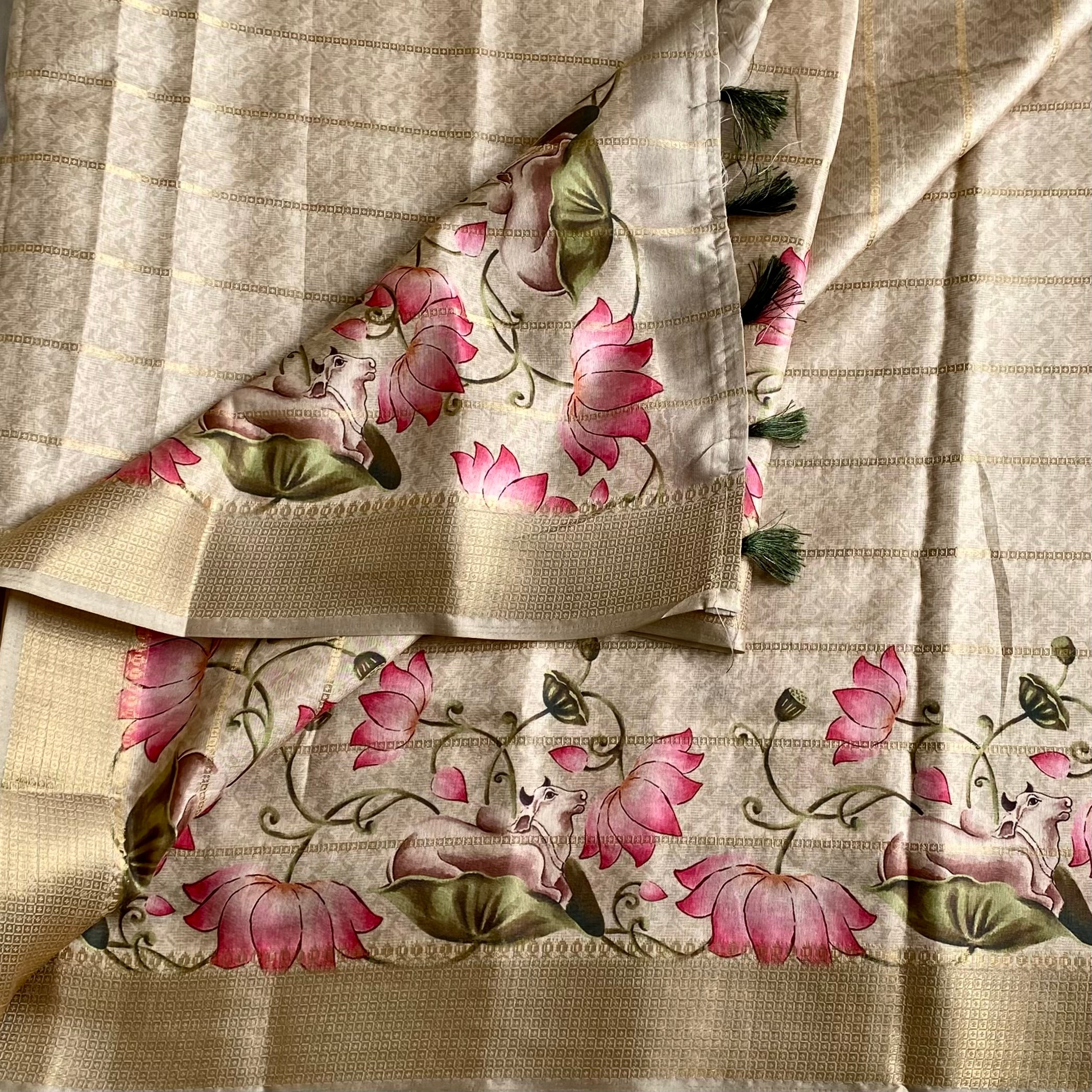 Champagne Beige Soft Tussar Silk Saree With Lotus Pink Pallu