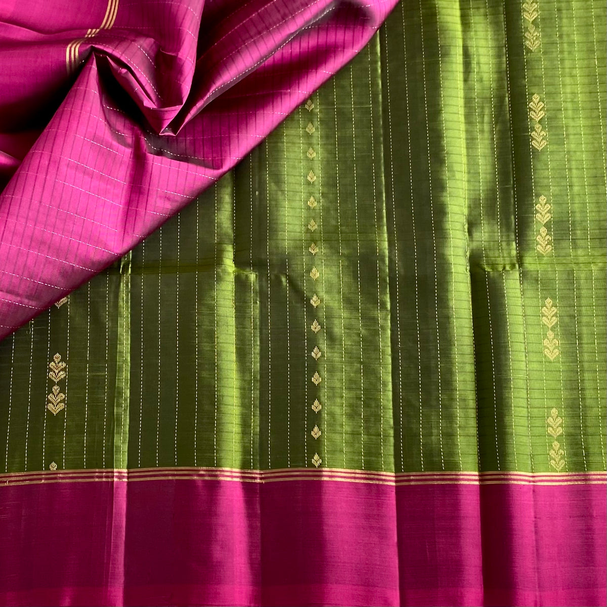 Olive Green Designer Pure Silk Saree With Magenta Pallu