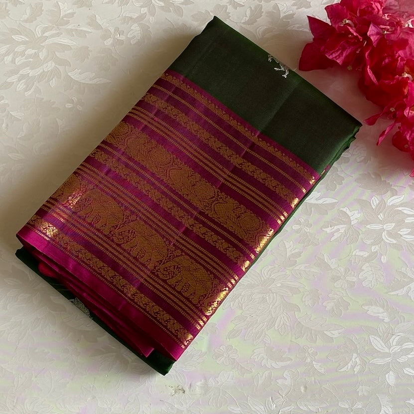 Luxurious Bottle Green With Rich Magenta Handwoven Pure Zari Kanjeevaram