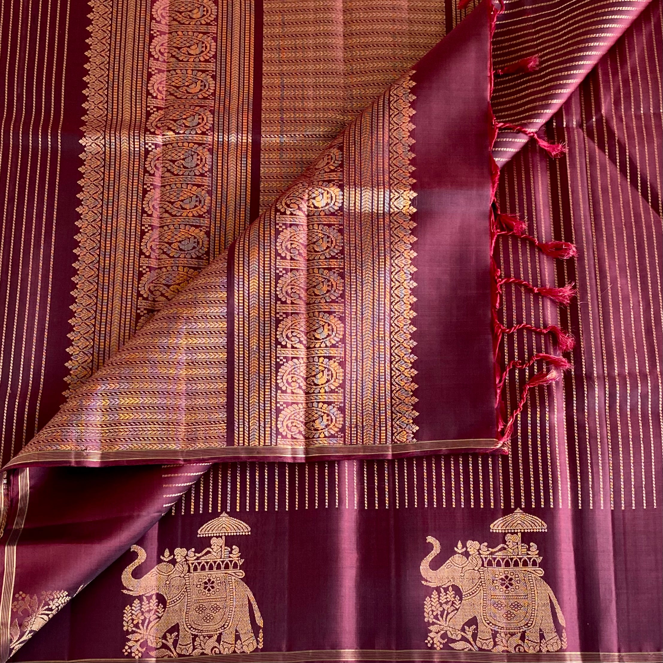 Deep Maroon Designer Pure Silk Saree With Antique Gold Pallu