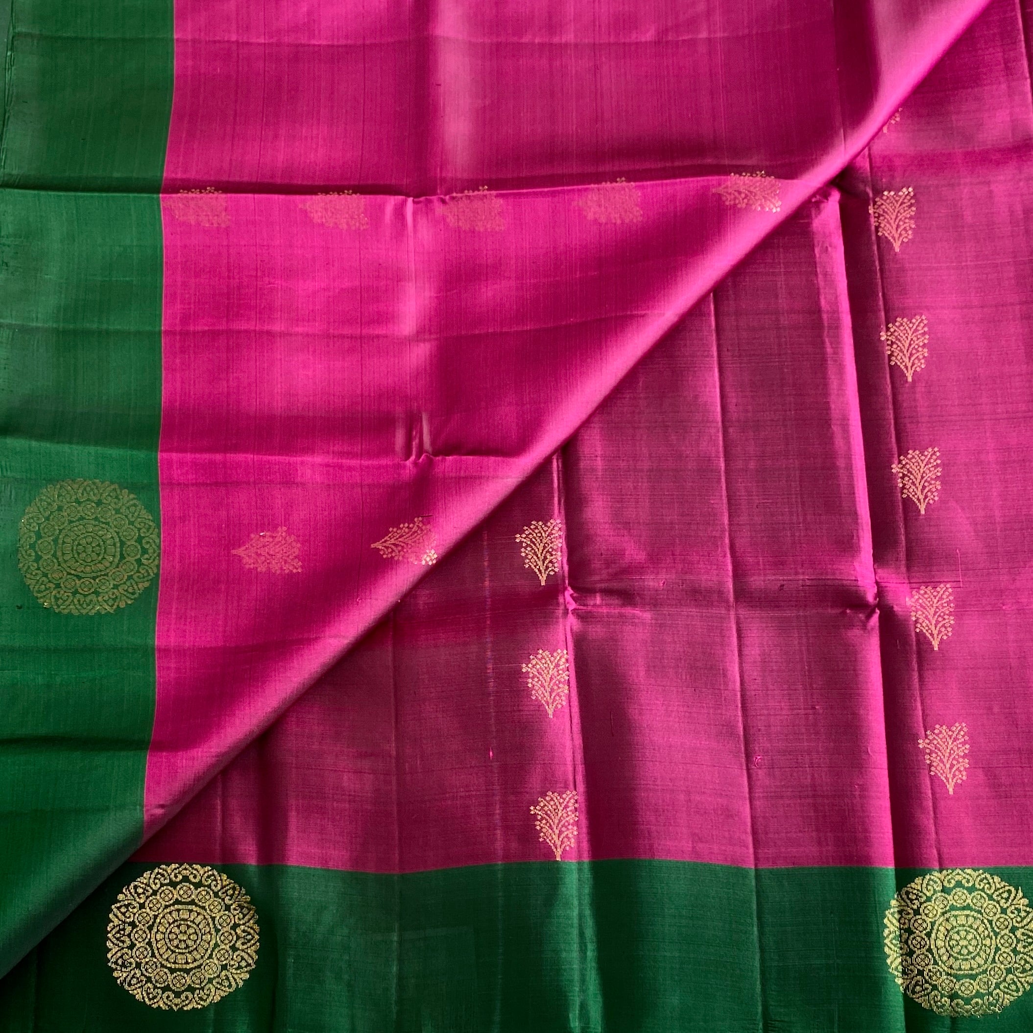 Jewel Magenta Designer Pure Silk Saree With Emerald Green Border Gold Jaal