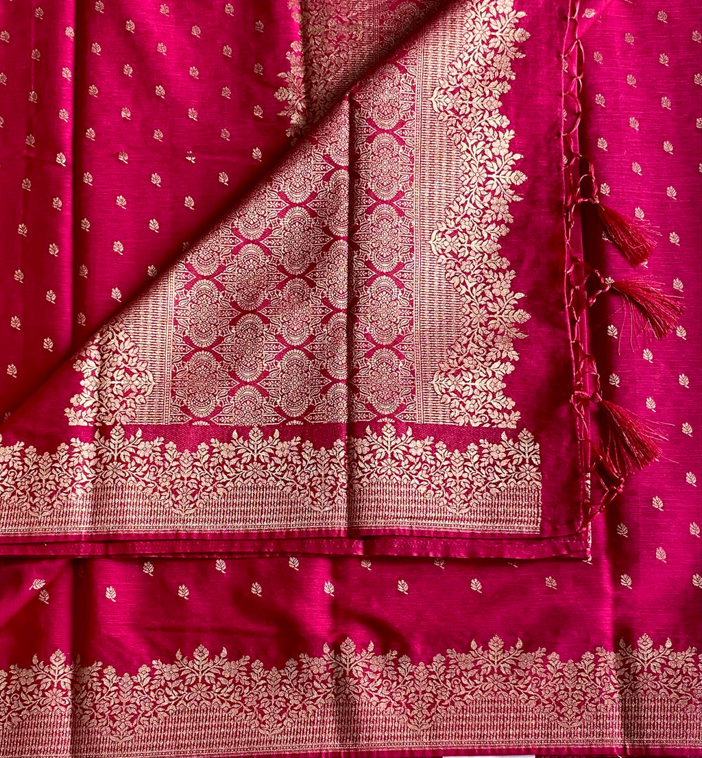 Fuchsia Silk Saree With Gold Brocade Border And Tassel Pallu