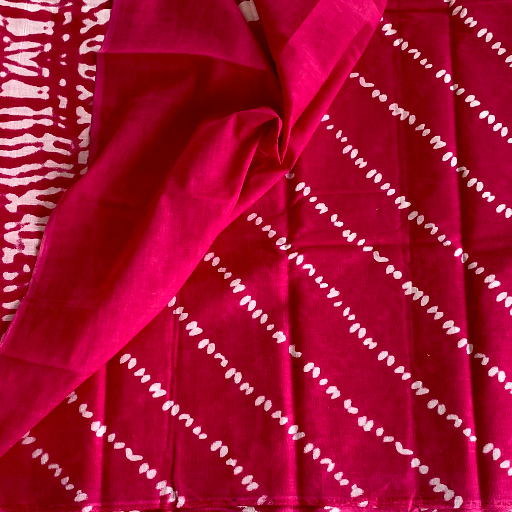 Magenta Bandhani Saree White Dotted Diagonal Pattern Soft Matte Finish
