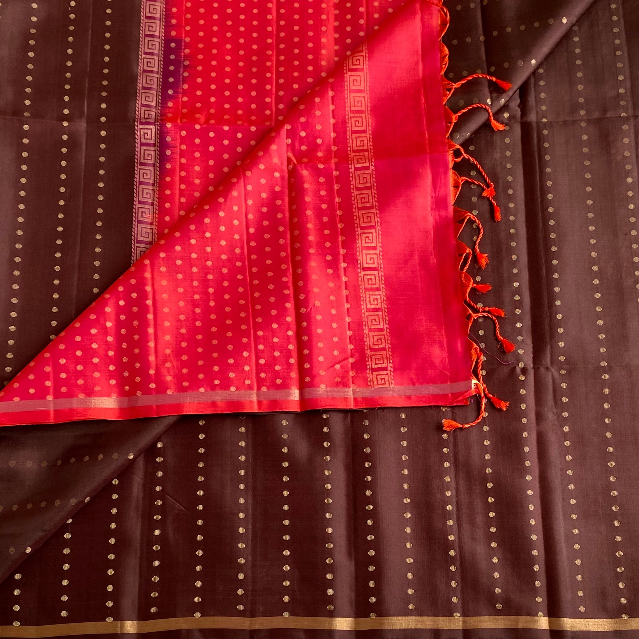Chocolate Brown Designer Pure Silk Saree With Rani Pink Pallu