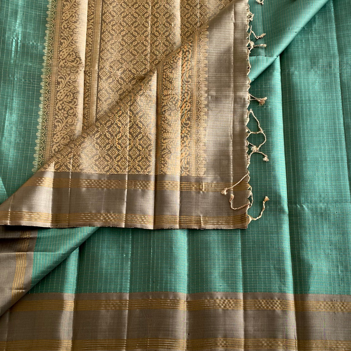 Metallic Teal Green Designer Pure Silk Saree With Antique Bronze Grey Pallu