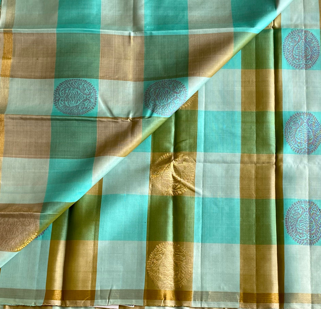 Elegant Aqua Woven Medallion Zari Saree Perfect For Traditional Celebrations