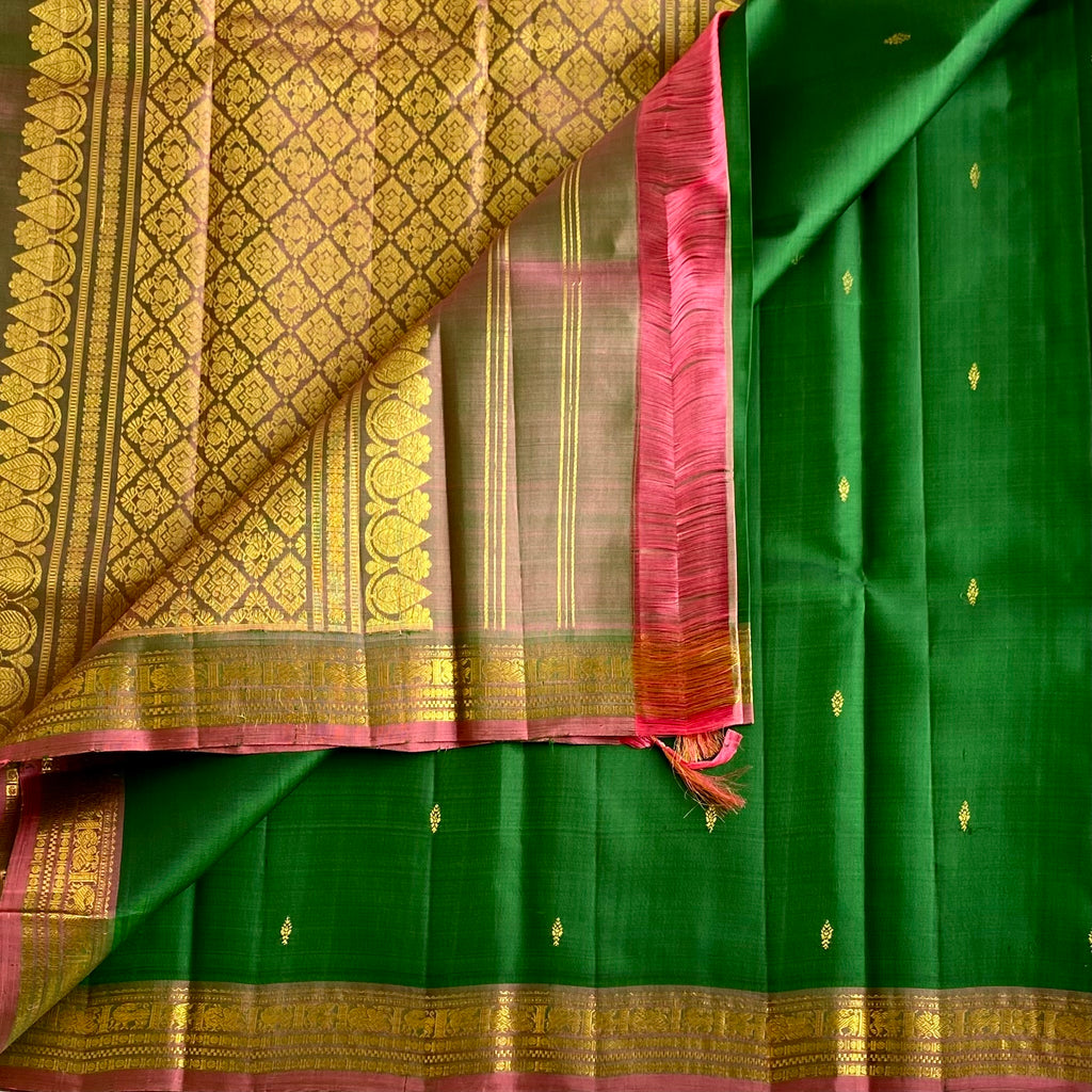 Emerald Green Kanjeevaram Pure Zari Silk Saree With Dusty Rose Pink Pallu