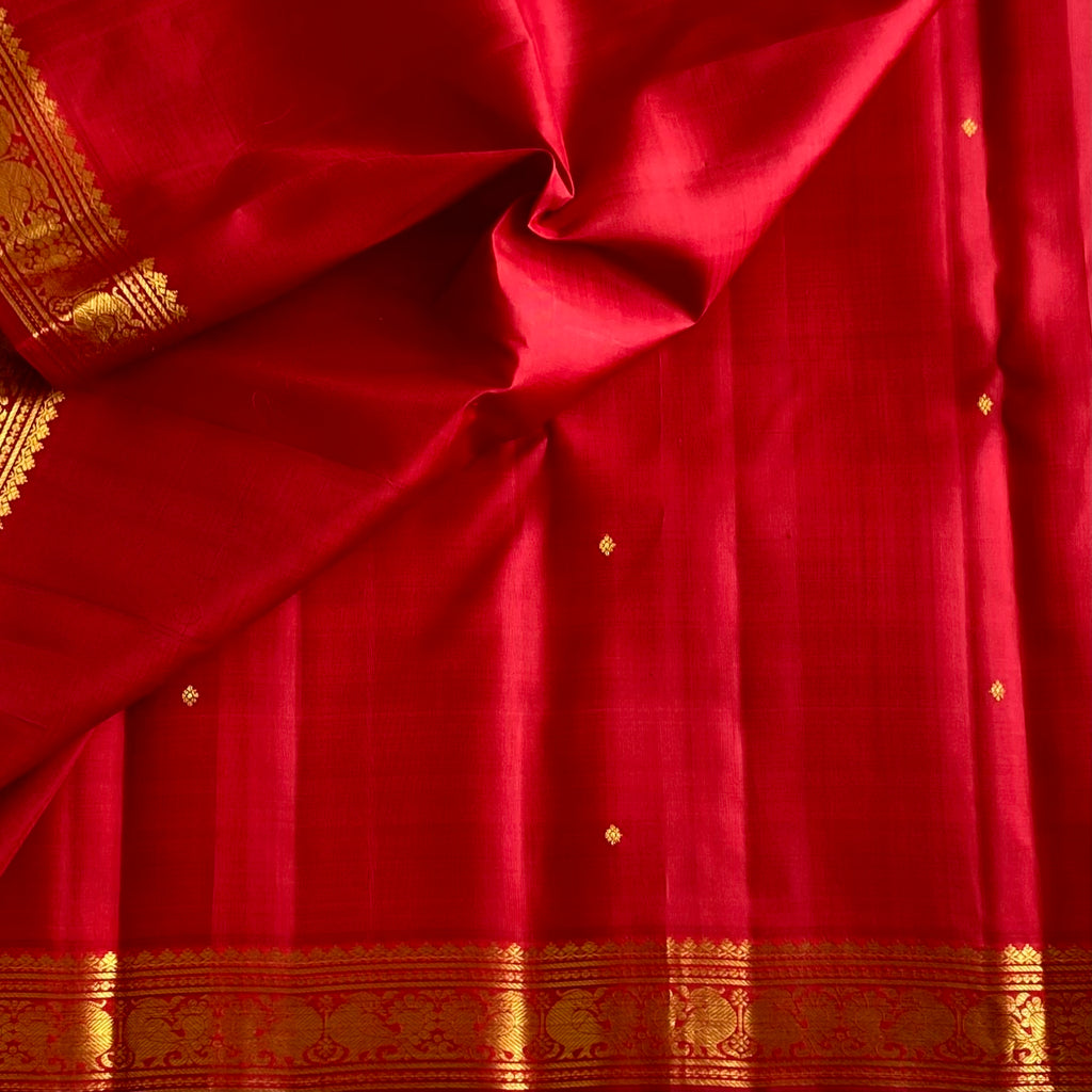 Scarlet Red Kanjeevaram Pure Zari Silk Saree With Metallic Gold Border