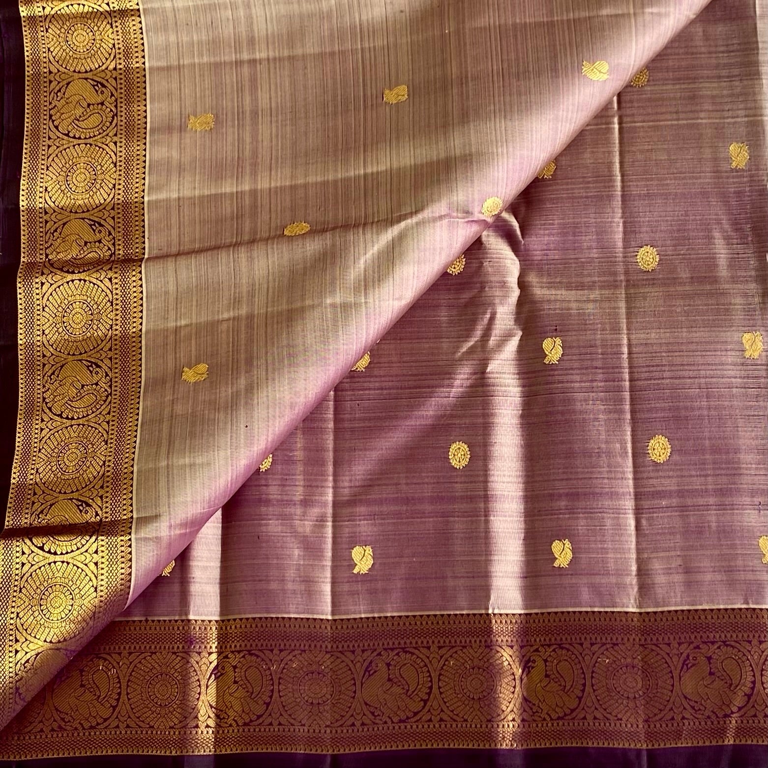Dual shaded Metallic Lavender Kanjeevaram Pure Zari Silk Saree With Royal Purple Pallu
