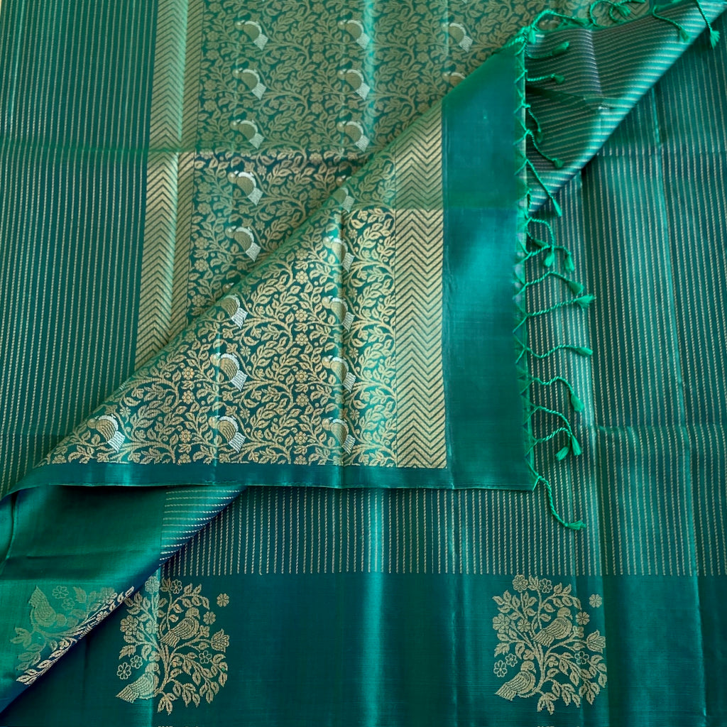 Dual shaded Emerald Green Designer Pure Silk With Intricate Pallu