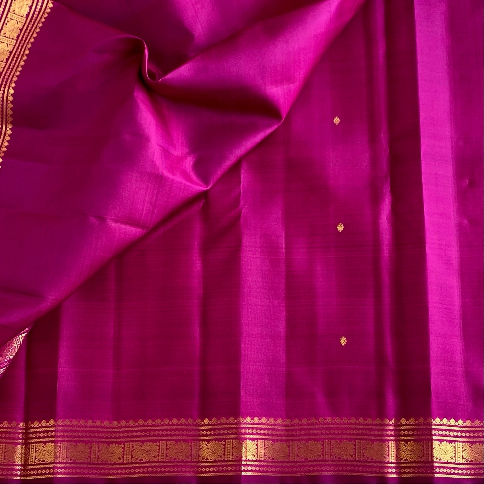 Kanjeevaram Pure Zari Silk Fuchsia Saree With Antique Gold Border