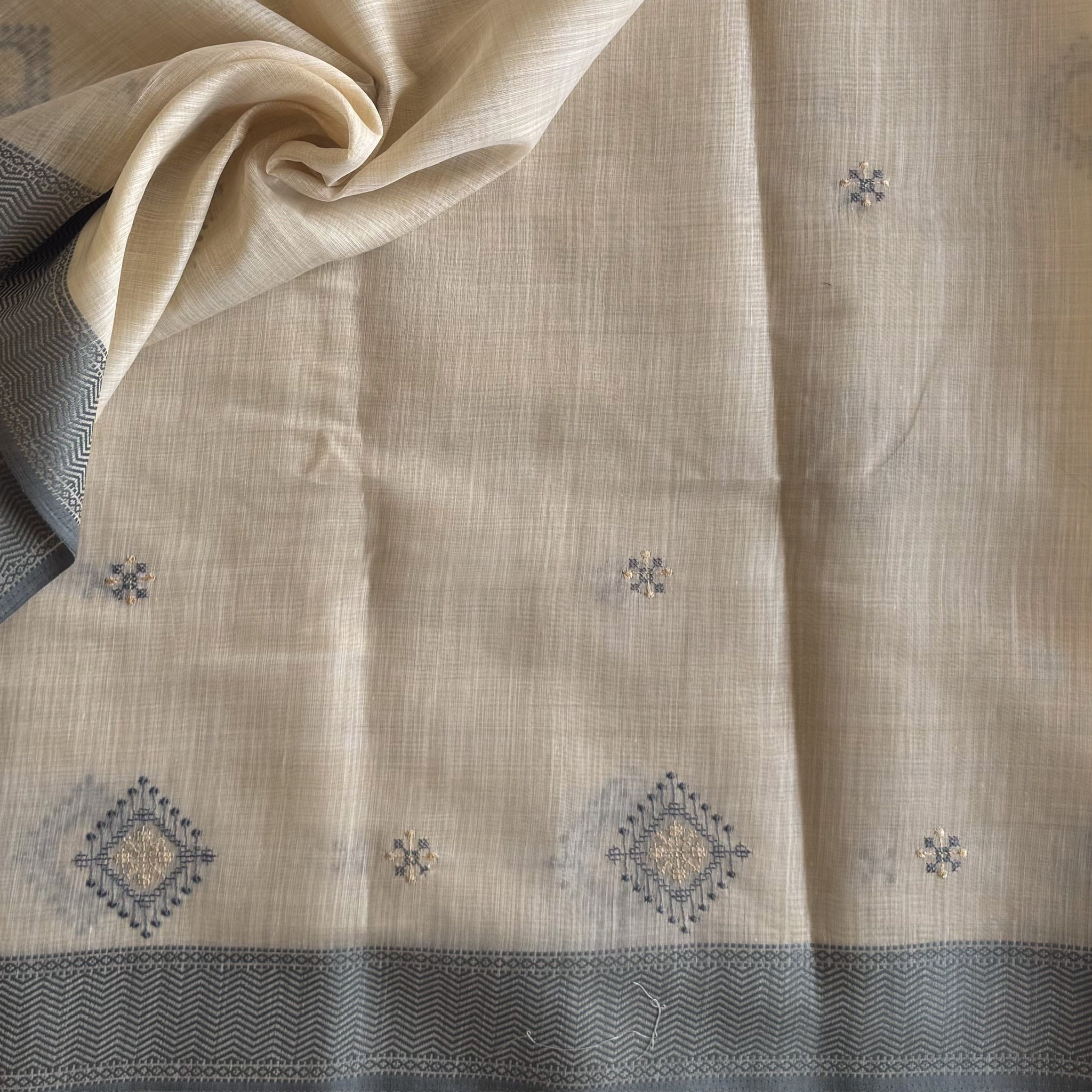 Pale Beige Saree Charcoal Border Diamond Motif Gold Embroidery Traditional