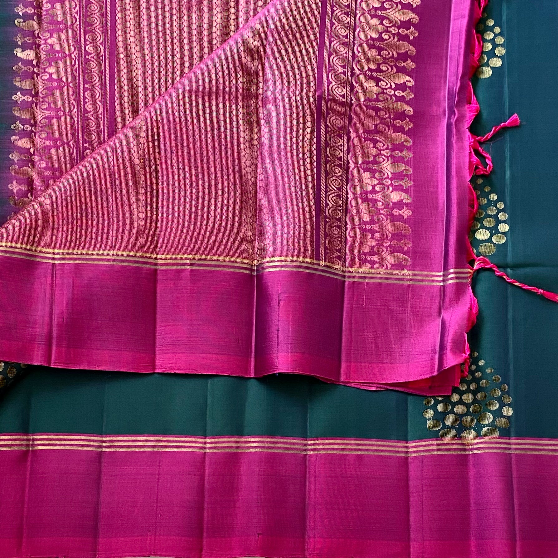 Peacock Green Designer Pure Silk Saree Fuchsia Pink Zari Border