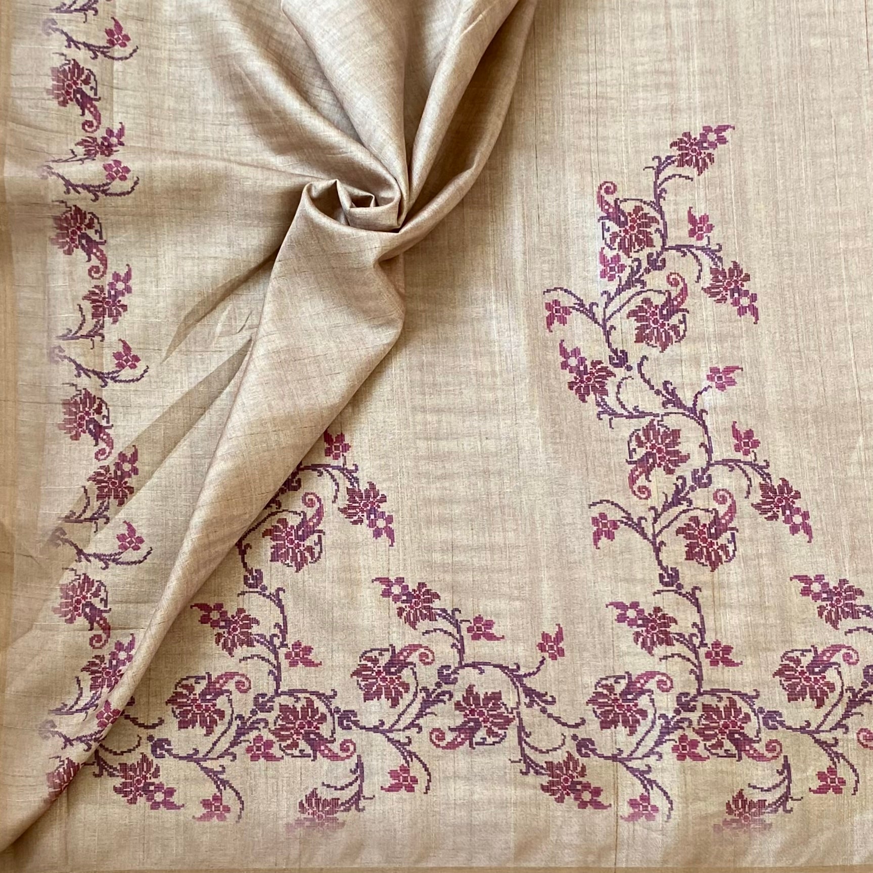 Champagne Gold Magenta Floral Saree Traditional Zari Border Elegant Drape