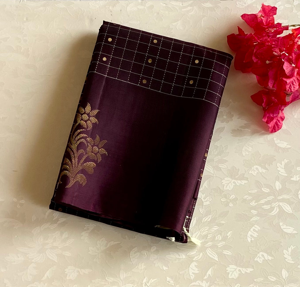Plum Silk Saree with Champagne Pallu Rose Gold Brocade Border