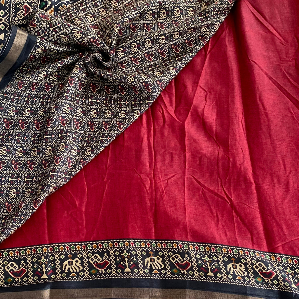 Magenta Black Pallu Saree Woven Border Bird Motif Ethnic Design