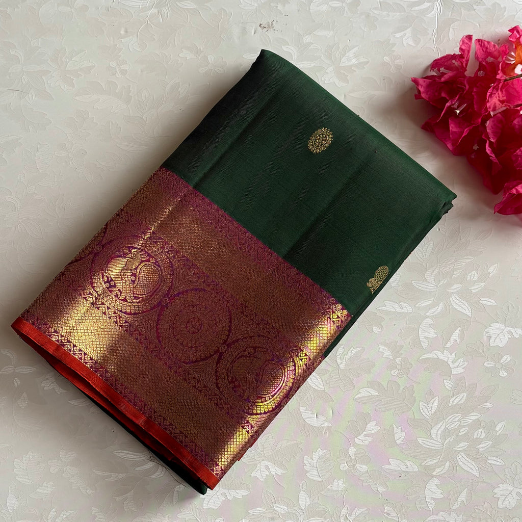 Bottle Green Kanjeevaram Pure Zari Silk Saree With Perfecf Magenta Pallu